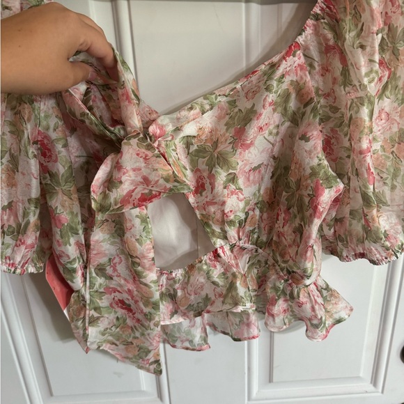 NWT Arula Crop Puff Sleeve Floral Top - Picture 6 of 6